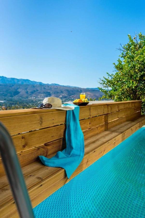Superior Apartment - Overlooking Chania-With Pool Chania  ภายนอก รูปภาพ